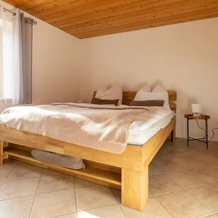 - Großer Büchelstein Ferienhaus